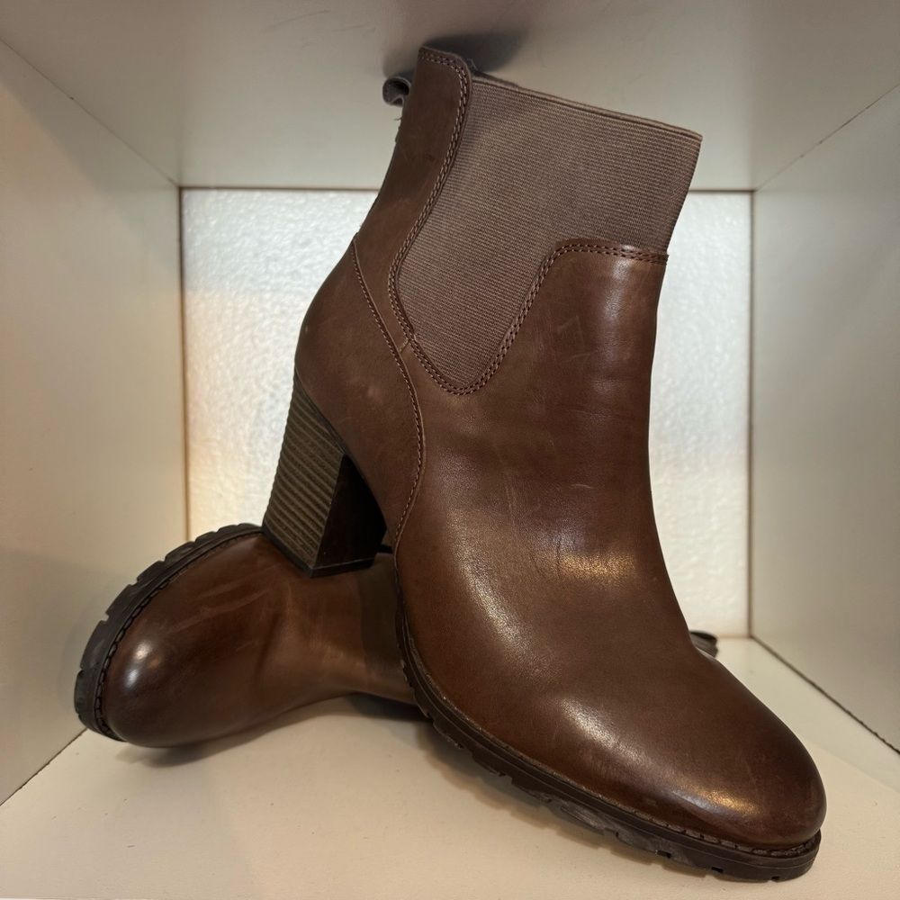 Clarks Brown Leather Heel Ankle Boots Classic Minimal Comfort  Streetwear 11